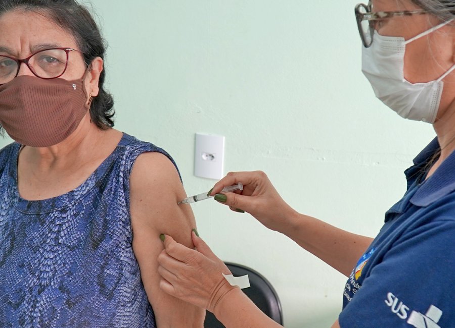 Vacinação da gripe é ampliada para todas as pessoas acima de seis meses de idade no município 