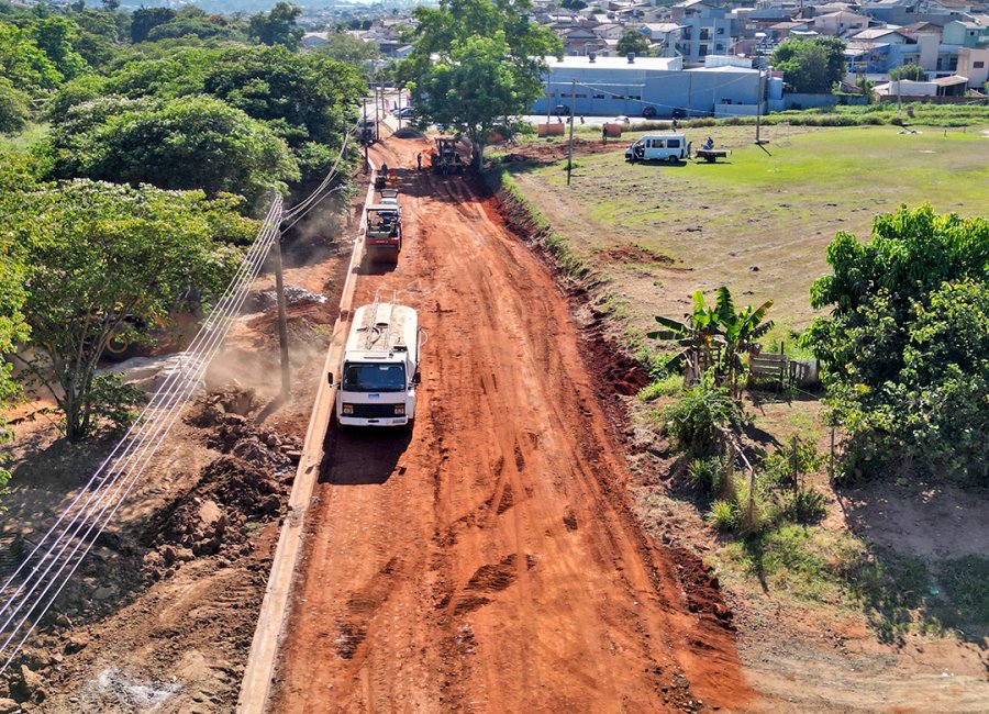 Reivindicação antiga: Rua Antenor Benedito da Cunha começa a receber infraestrutura 