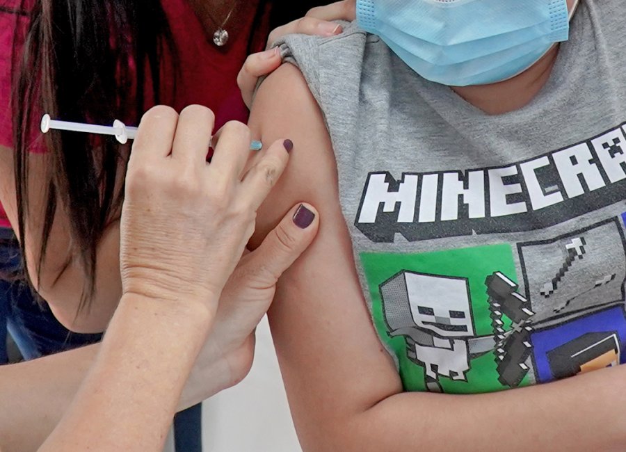 Saúde abre agendamento para vacinar crianças de 3 e 4 anos sem comorbidades contra a Covid-19 