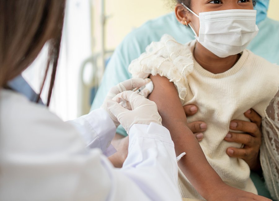 Ministério da Saúde inclui público adolescente para receber vacinas contra meningite e HPV