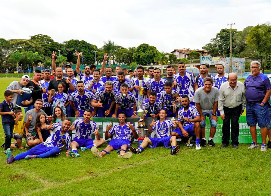 GCM coloca fim em jogo de futebol com 200 pessoas em Carapicuíba