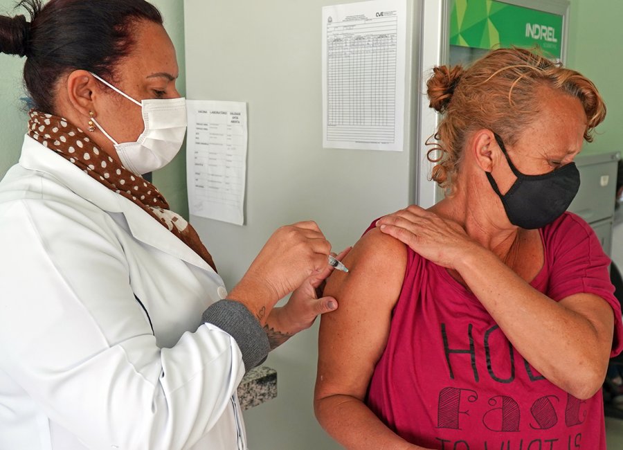 Saúde abre nesta quarta agendamento de vacinação contra Covid-19 para pessoas com mais de 35 anos