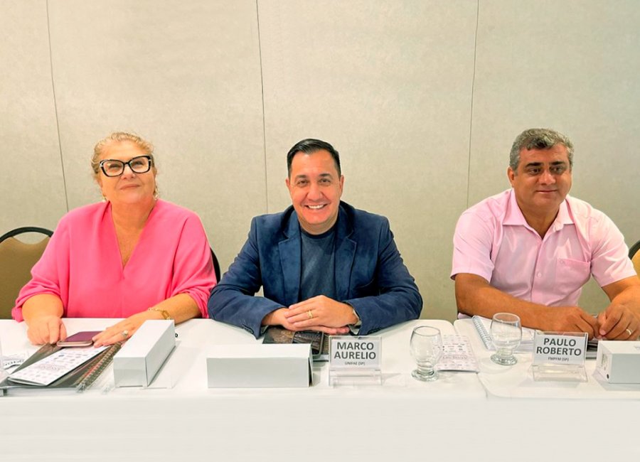Franco Montoro participa de encontros nacional e estadual com pautas direcionadas para o ensino superior municipal