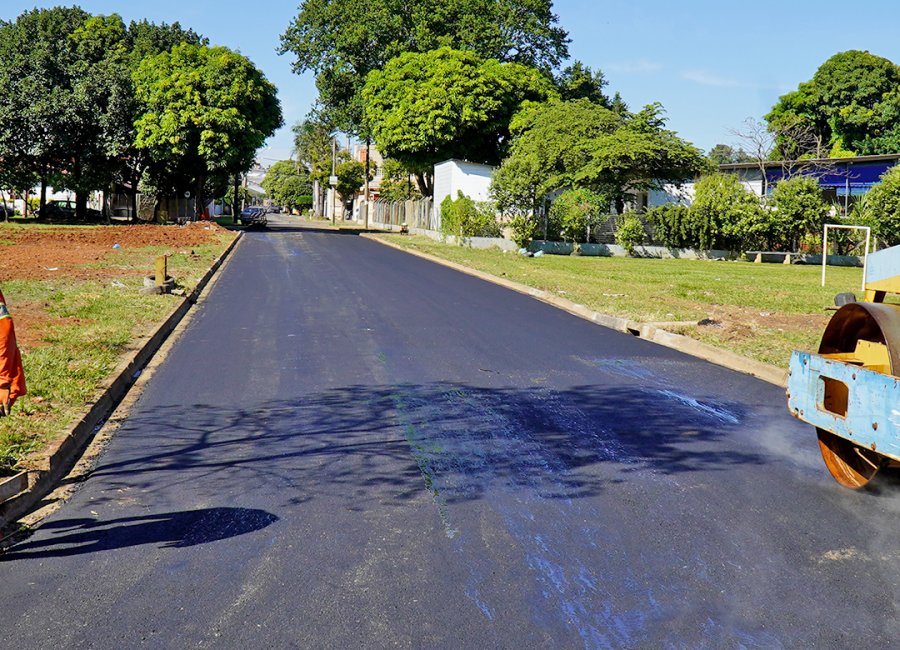 Prefeitura prepara via para receber asfalto novo no Jardim Esplanada