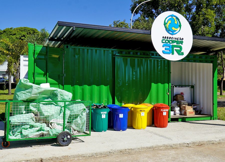 Educação ambiental: container para o descarte de materiais recicláveis está instalado no Centro Cultural 
