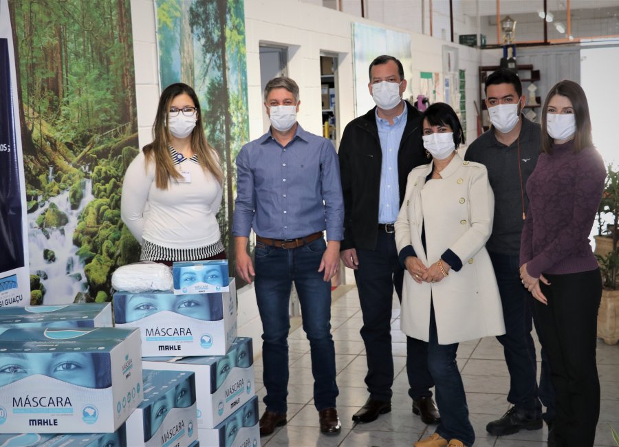 Educação recebe doação de 10 mil máscaras da iniciativa privada