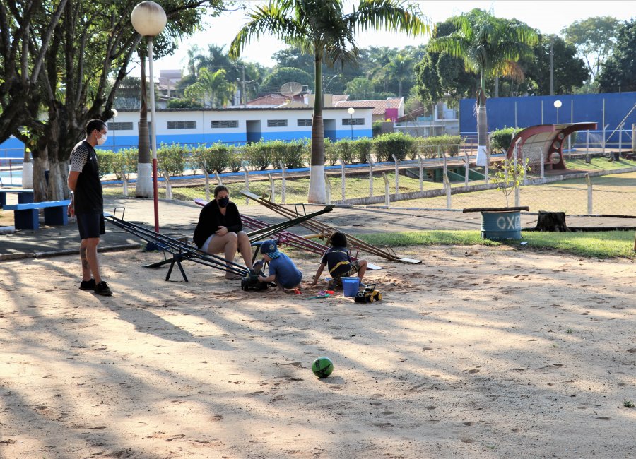 Moradores voltam a frequentar centros esportivos em Mogi Guaçu