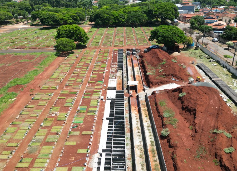 Construção de 356 jazigos é retomada no Cemitério Santo Antonio  