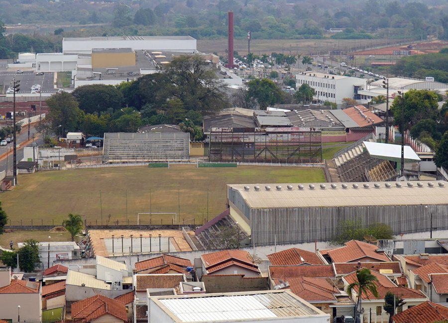 Estádio Municipal do Camacho completa 70 anos de história com reforma à vista