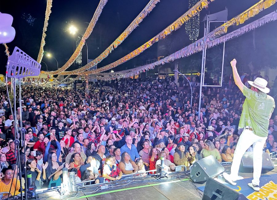 Milhares de pessoas prestigiam Arraial Guaçu e evento é um sucesso
