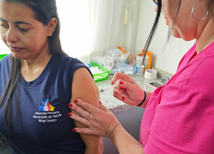 Mogi Guaçu inicia vacinação contra dengue para profissionais da Atenção Primária à Saúde