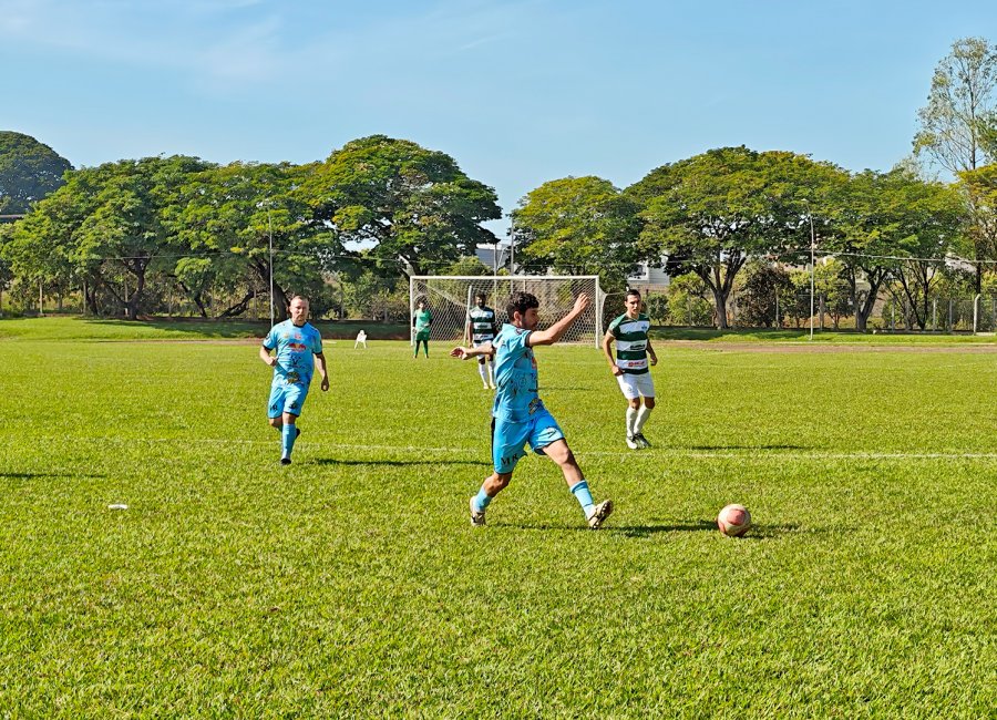 Vila Miranda e Itaqui duelam pela última vaga na final do Amadorzão de Mogi Guaçu