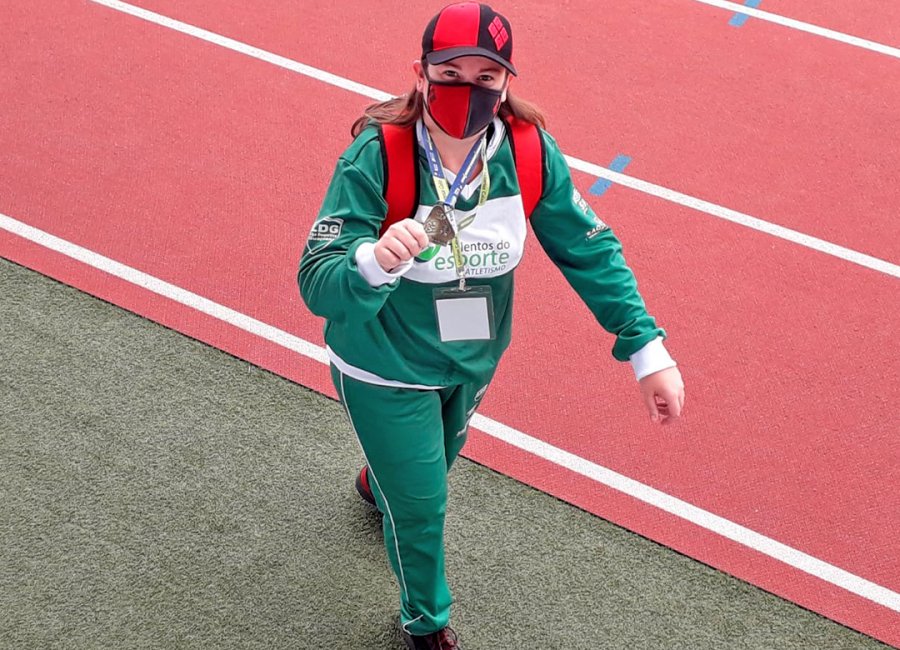 Guaçuana ganha dois ouros e quebra próprio recorde nacional em competição paralímpica