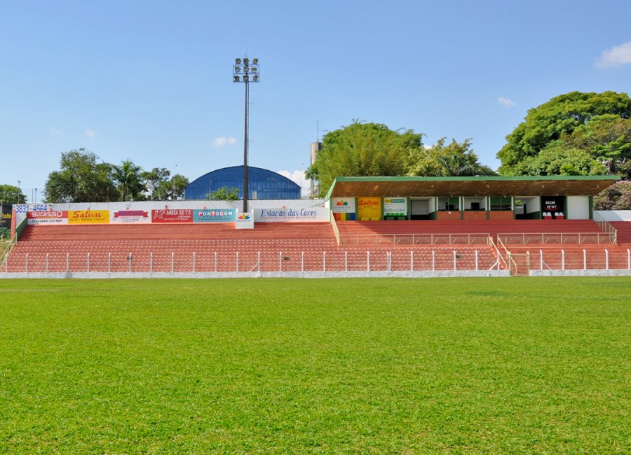 Estádio Municipal do Camacho será reformado nos próximos meses