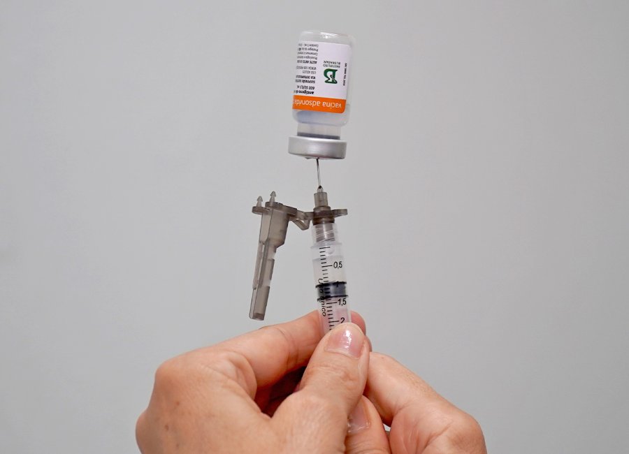Saúde passa a realizar vacinação contra a Covid-19 somente aos sábados a partir do dia 2 de abril  