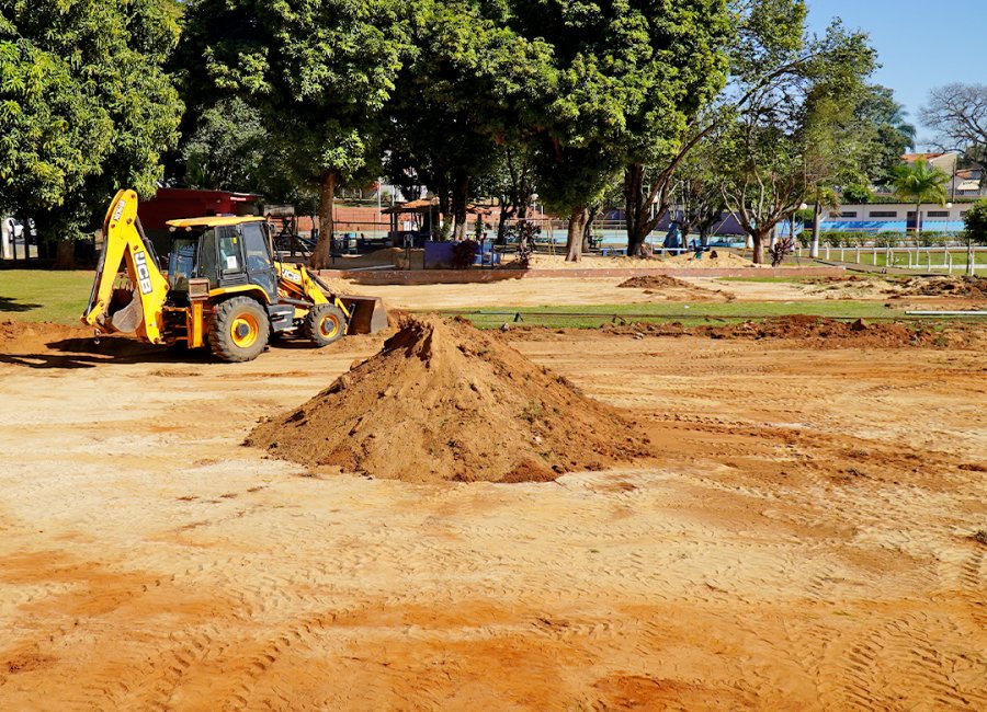 Arena de vôlei de praia está em construção no Campano