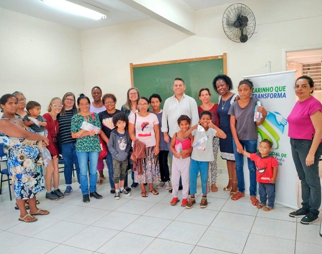 CRAS Leste realiza roda de conversa para discutir políticas públicas 