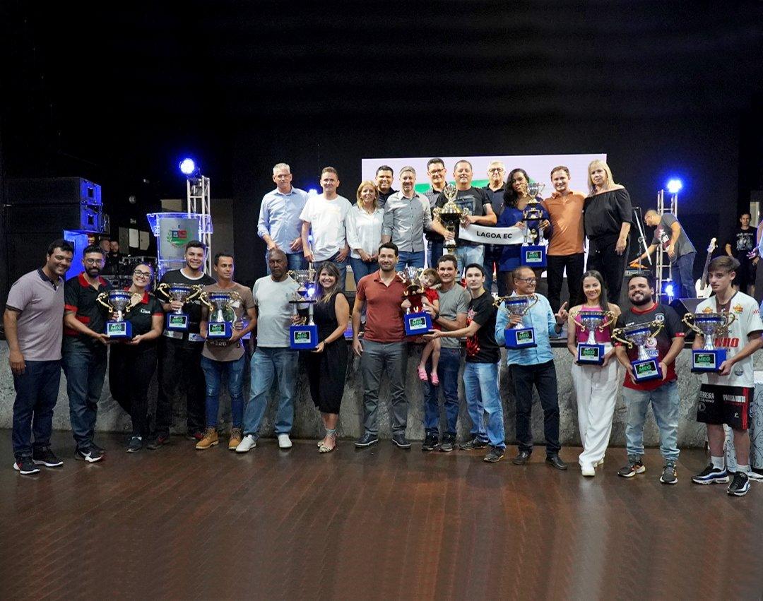 Premiação dos atletas destaques e das equipes campeãs marcam o encerramento da 46ª MEG