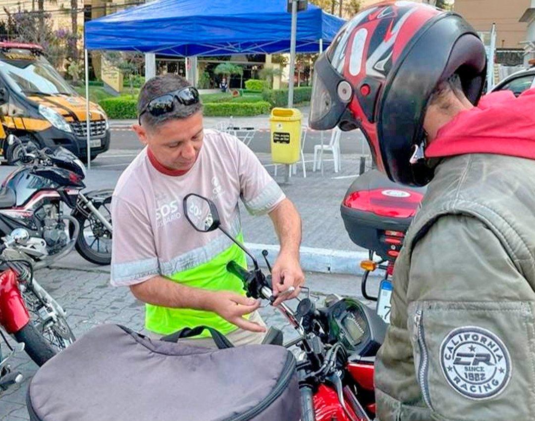 Renovias vai promover ação educativa para motociclistas na Avenida Bandeirantes com distribuição gratuita de antena corta-pipa