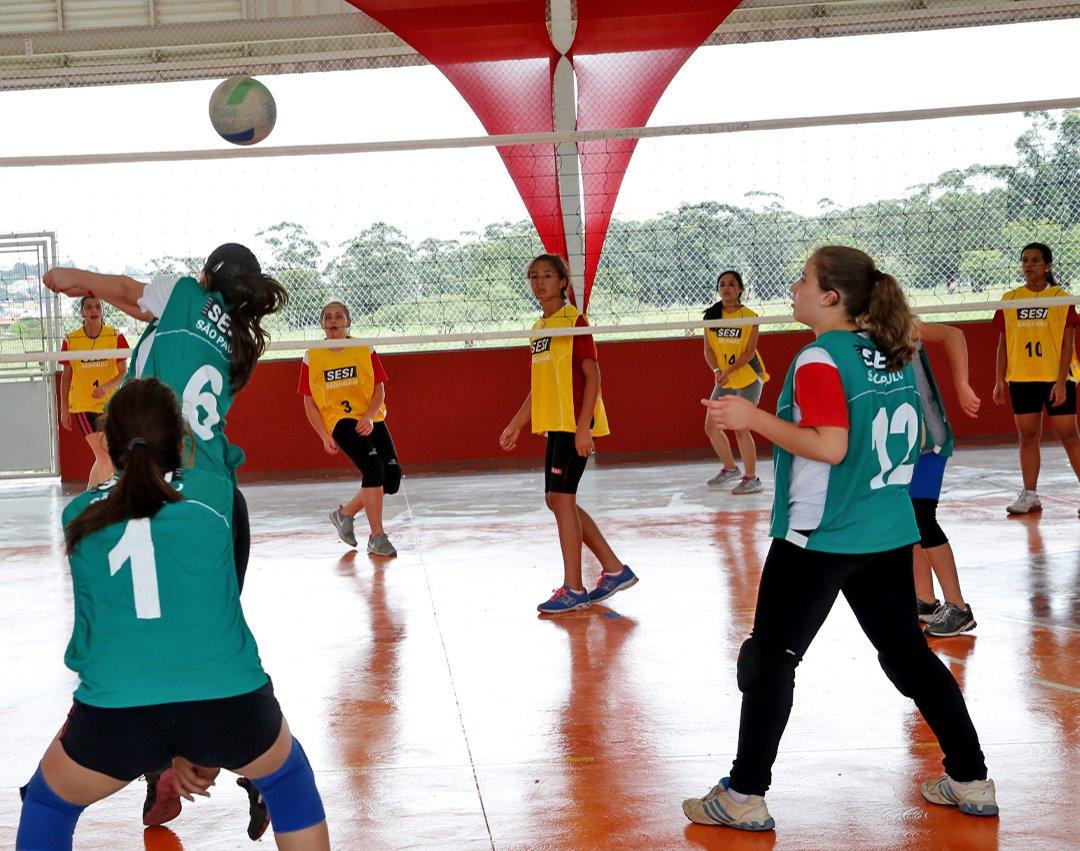 Sesi ainda tem vagas para aulas esportivas do Programa Atleta do Futuro