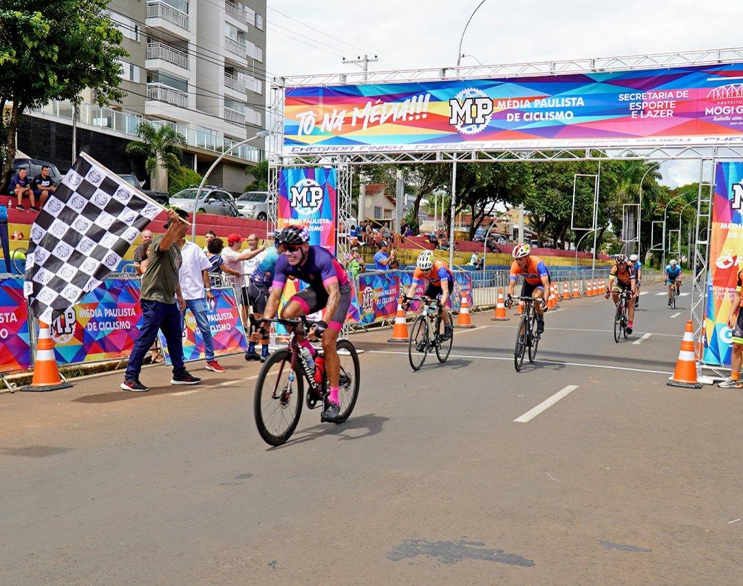 Ciclistas de Mogi Guaçu e da região participam da 1ª Etapa da Média Paulista