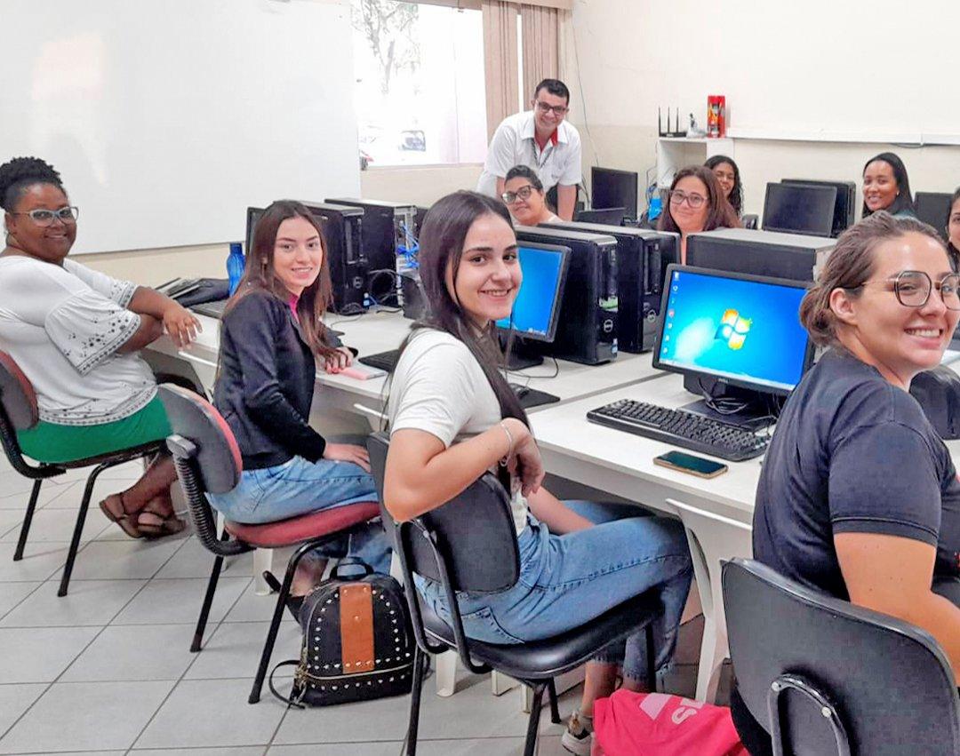 Adolescentes e jovens iniciam curso profissionalizante no CRAS Norte