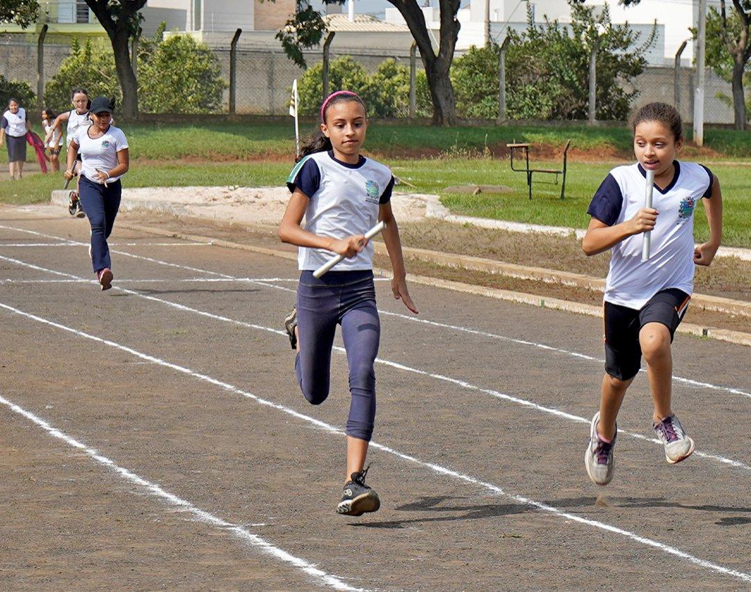 13° Festival de Atletismo de Mogi Guaçu reúne centenas de estudantes da rede municipal