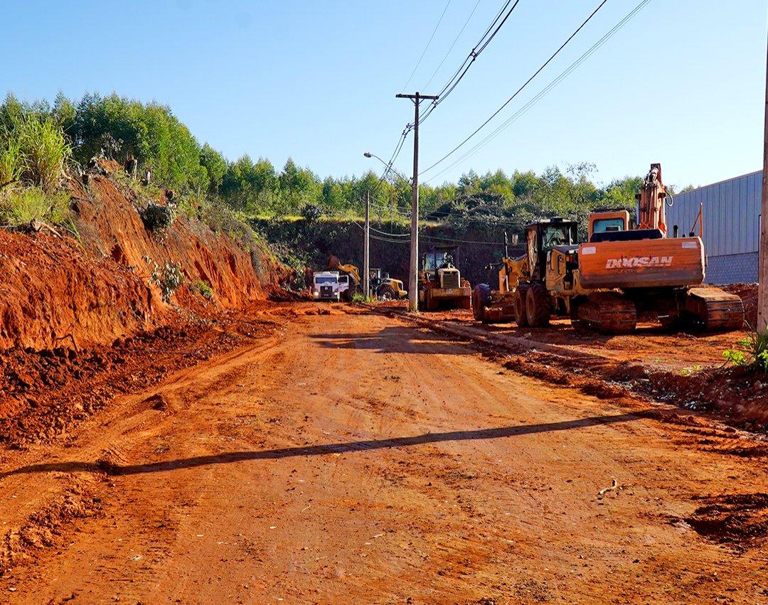 Prefeitura inicia infraestrutura asfáltica em três vias de Mogi Guaçu