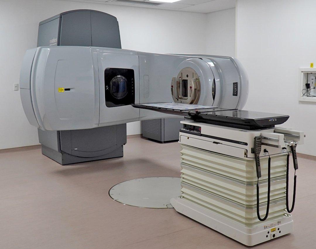 Serviço de radioterapia completa um ano e amplia número de atendimentos