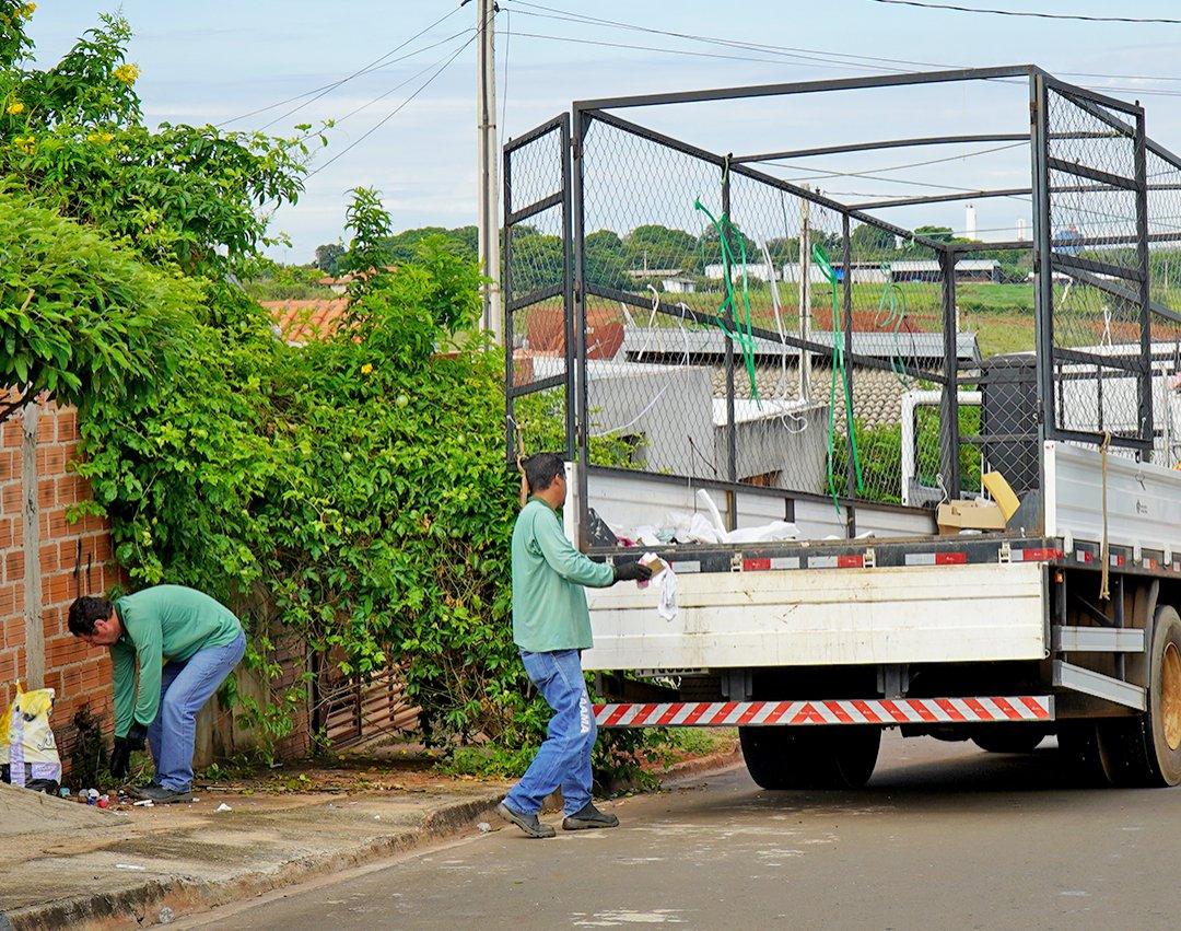 Dia D de combate à dengue encontra 241 criadouros do Aedes aegypti, além de imóveis fechados para a vistoria 