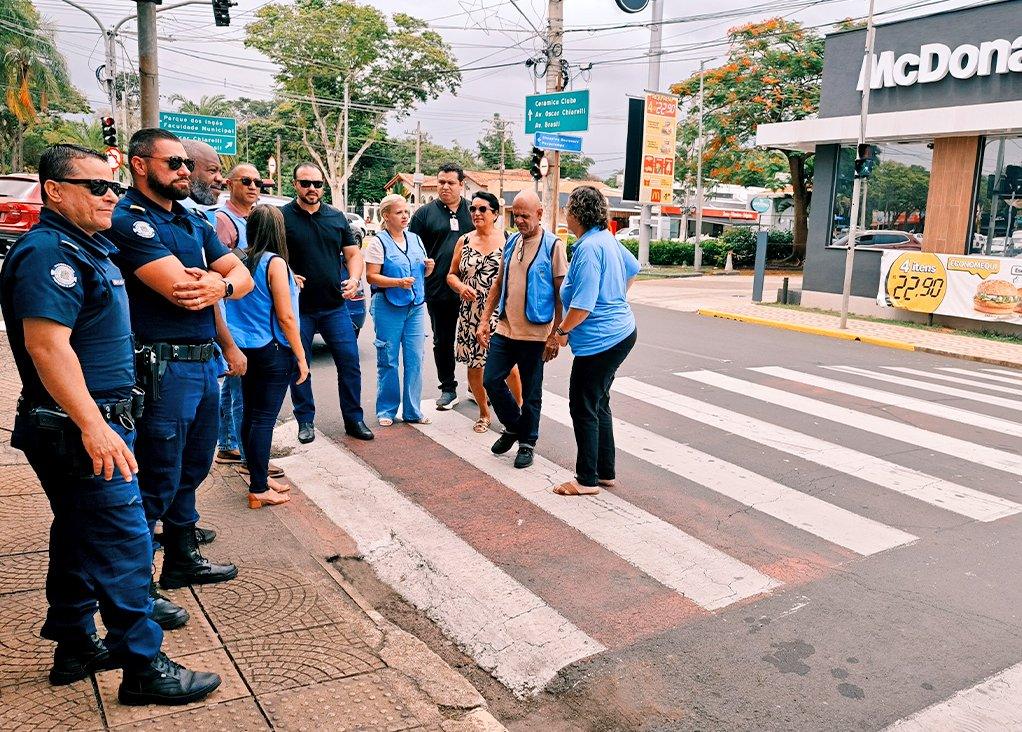 Assistência Social promove ação para inibir presença de menores em semáforos