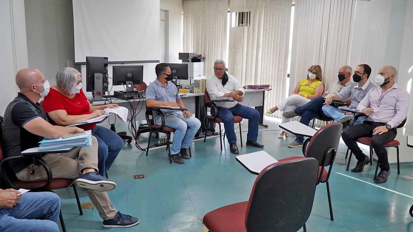 Transporte público é tema de reunião entre Prefeitura e Viação Fênix