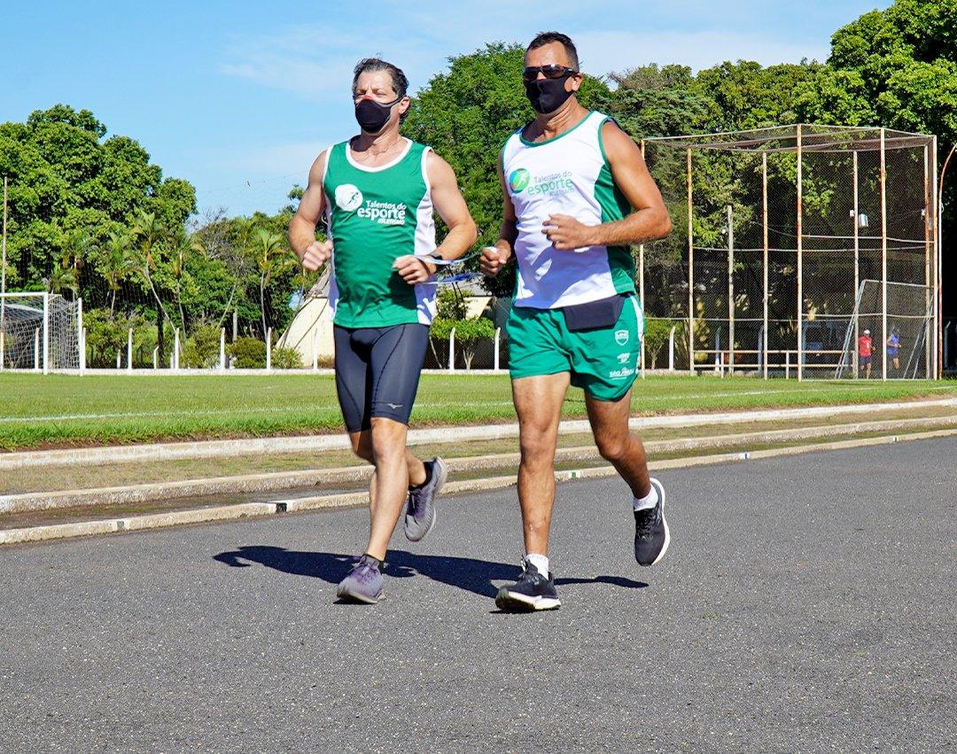 Guaçuano com deficiência visual competirá na 96ª Corrida de São Silvestre