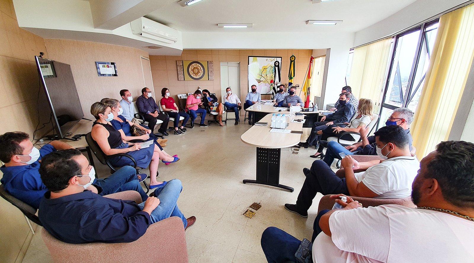 Saúde amplia equipe médica para enfrentamento à Covid-19 e Influenza