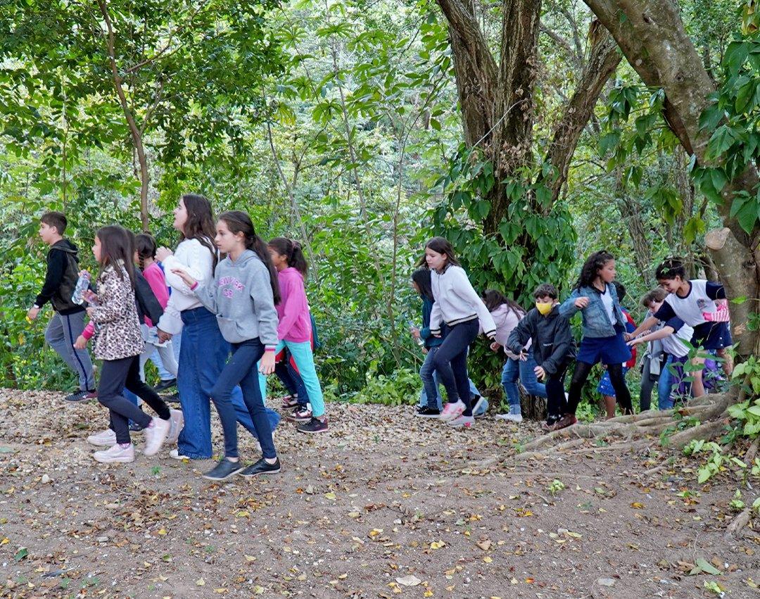 Estudantes participam de reabertura do Parque Chico Mendes