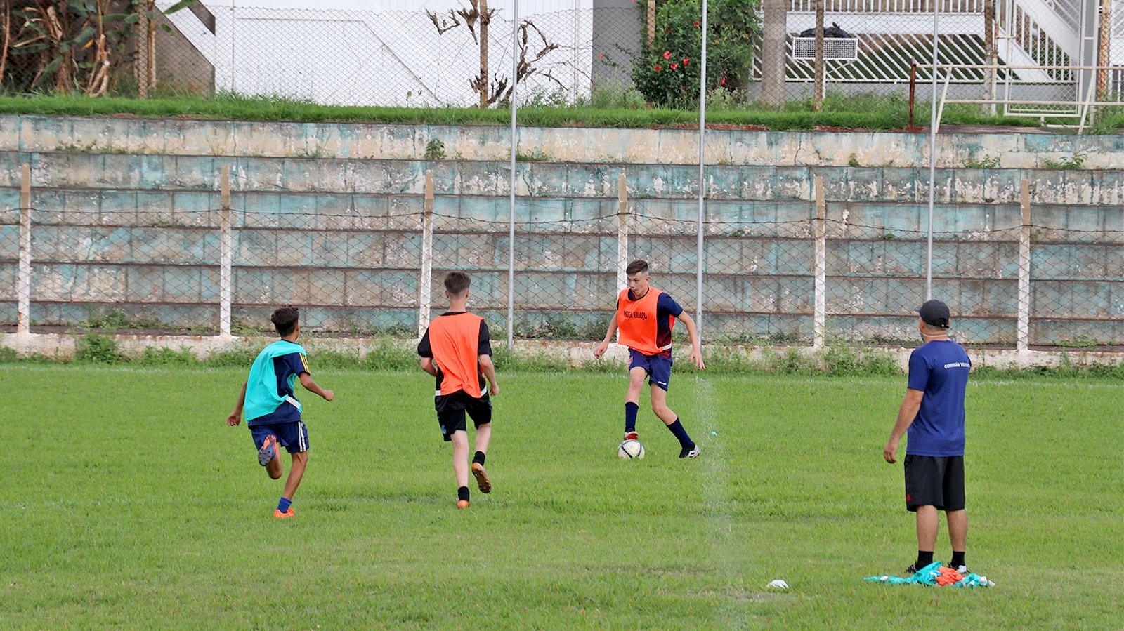 Atlético Guaçuano: projeto social oferece aulas gratuitas para crianças e adolescentes