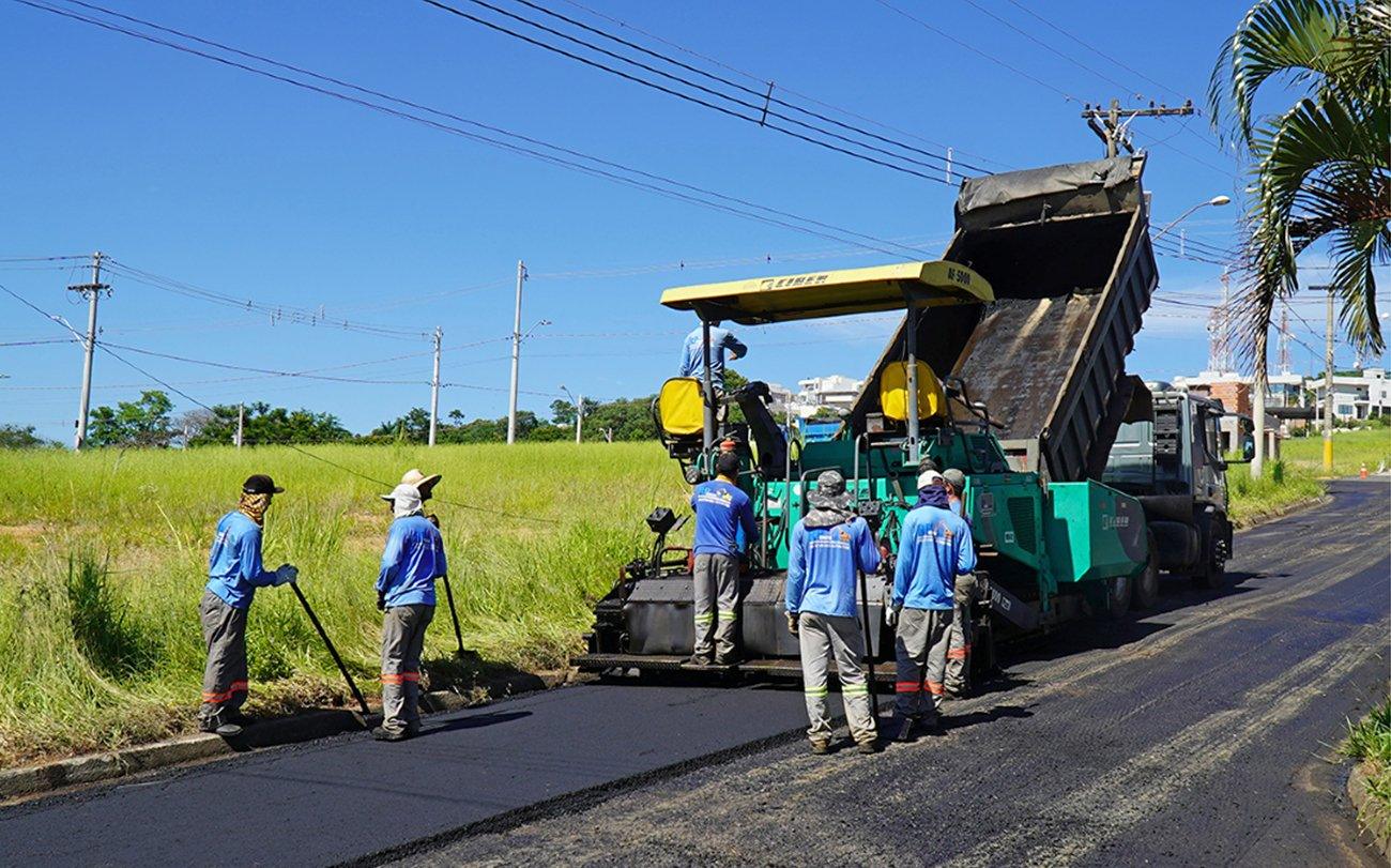 Investimento levará asfalto novo a sete ruas de três bairros