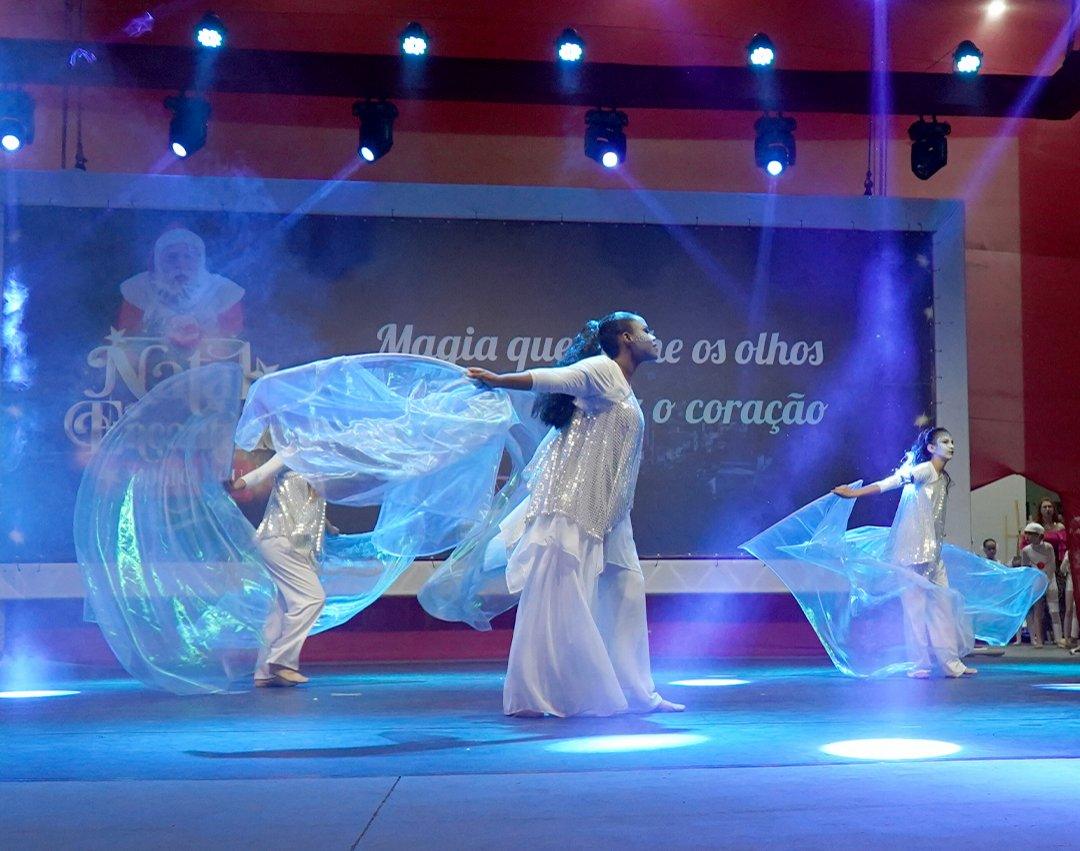 Último final de semana do Natal Encantado terá dança, música e domingo do rock