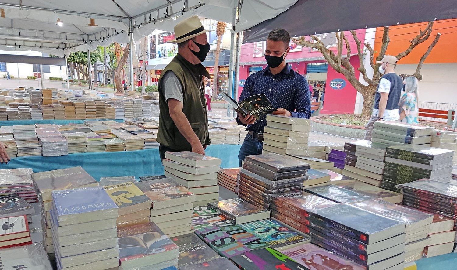 Mogi Guaçu promove no Recanto a Feira Popular do Livro até 14 de agosto