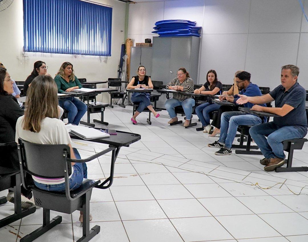 Saúde promove reunião para discutir projeto de Formação de Vacinadores