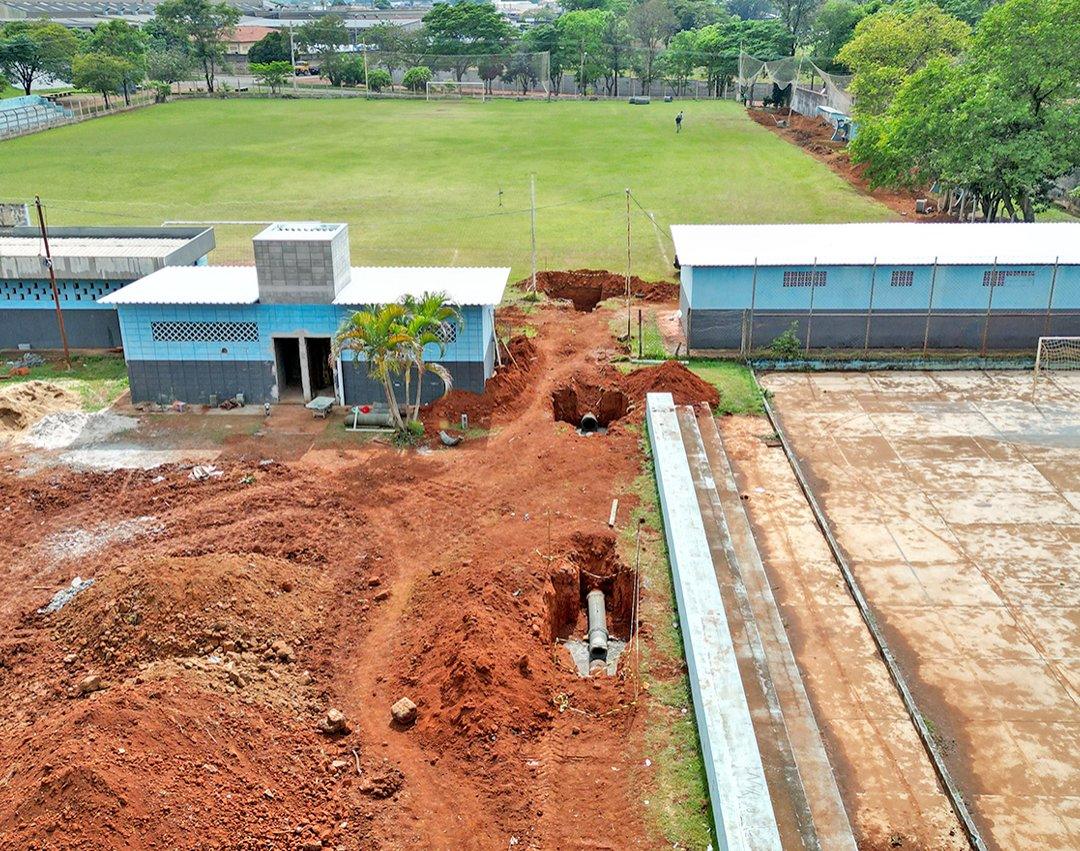Revitalização: Prefeitura executa drenagem de águas pluviais no Centro Esportivo do Jardim São Pedro