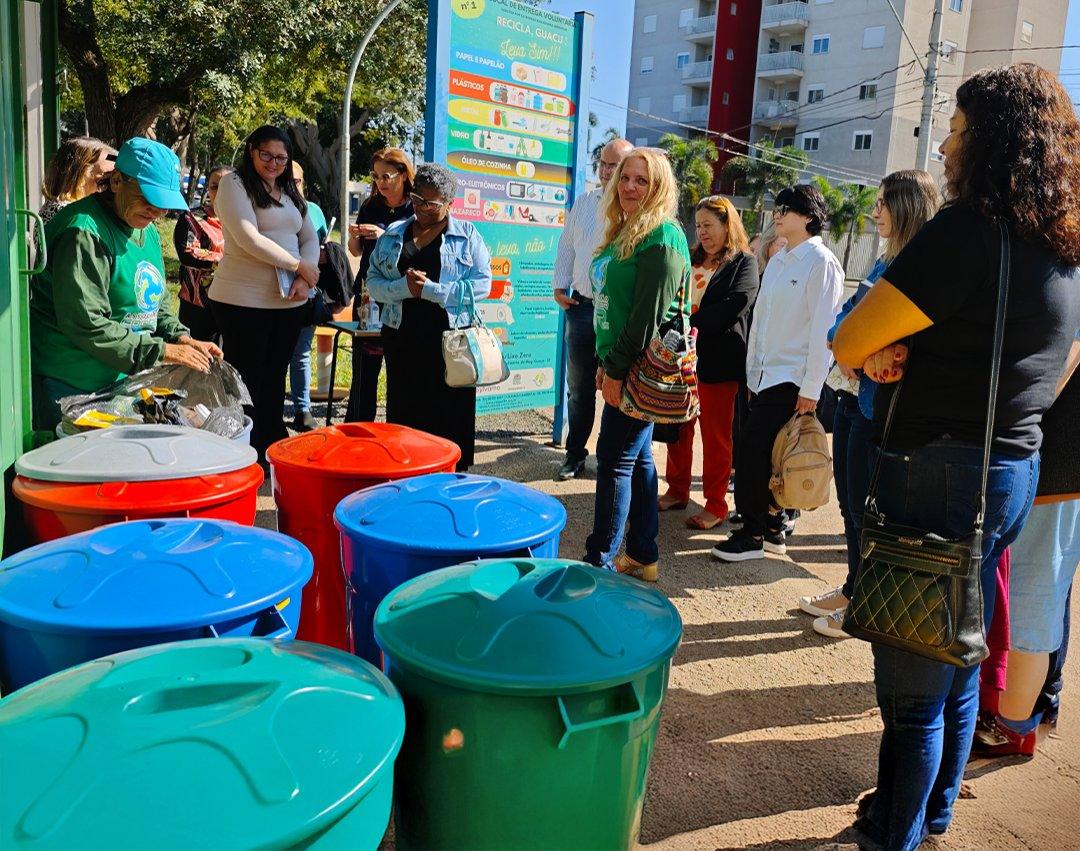 Diretores da rede municipal participam de encontro sobre educação ambiental e coleta seletiva