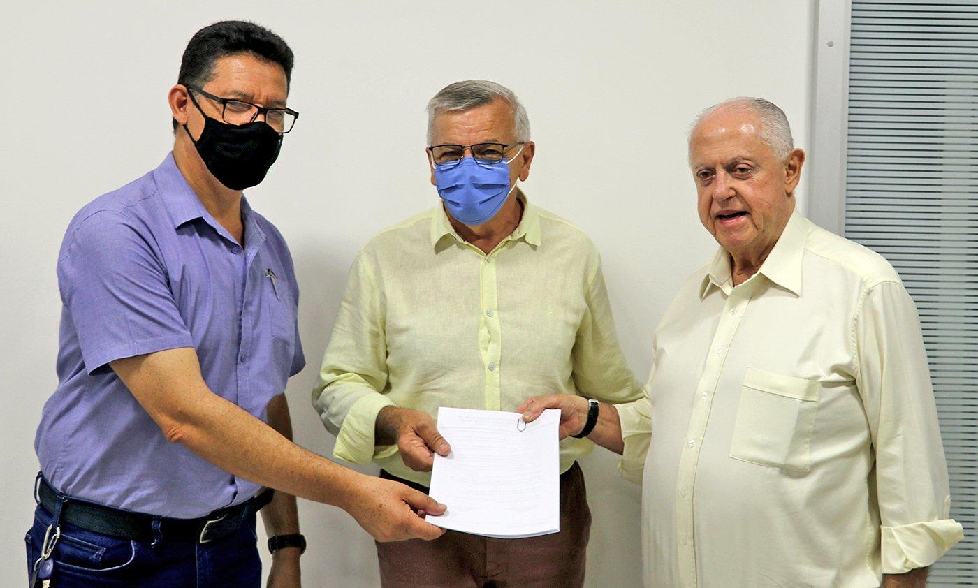 Prefeitura oficializa transferência de R$ 700 mil de emenda parlamentar à Santa Casa